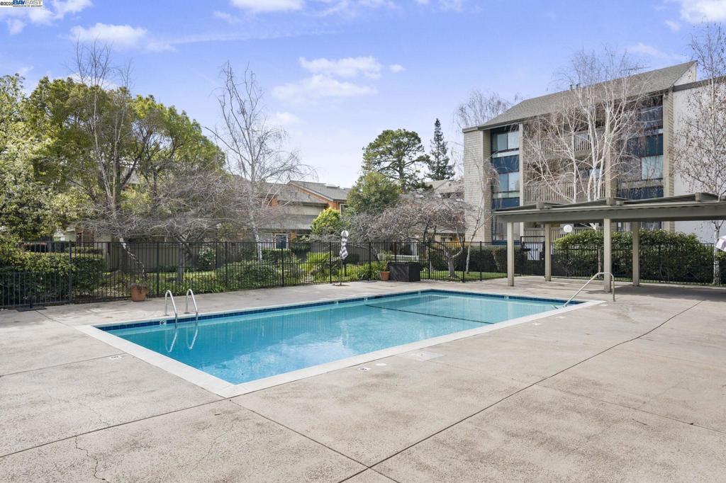 Photo of Listing #41086532