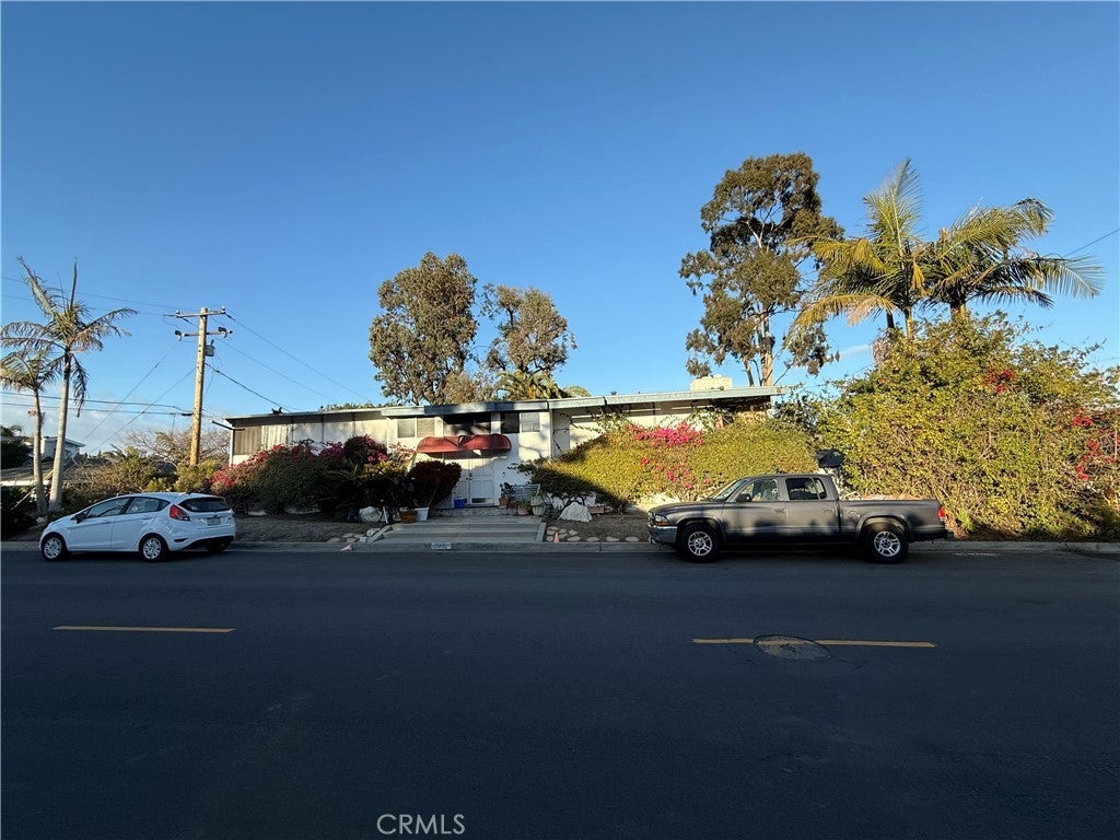 Photo of Listing #PW25037244