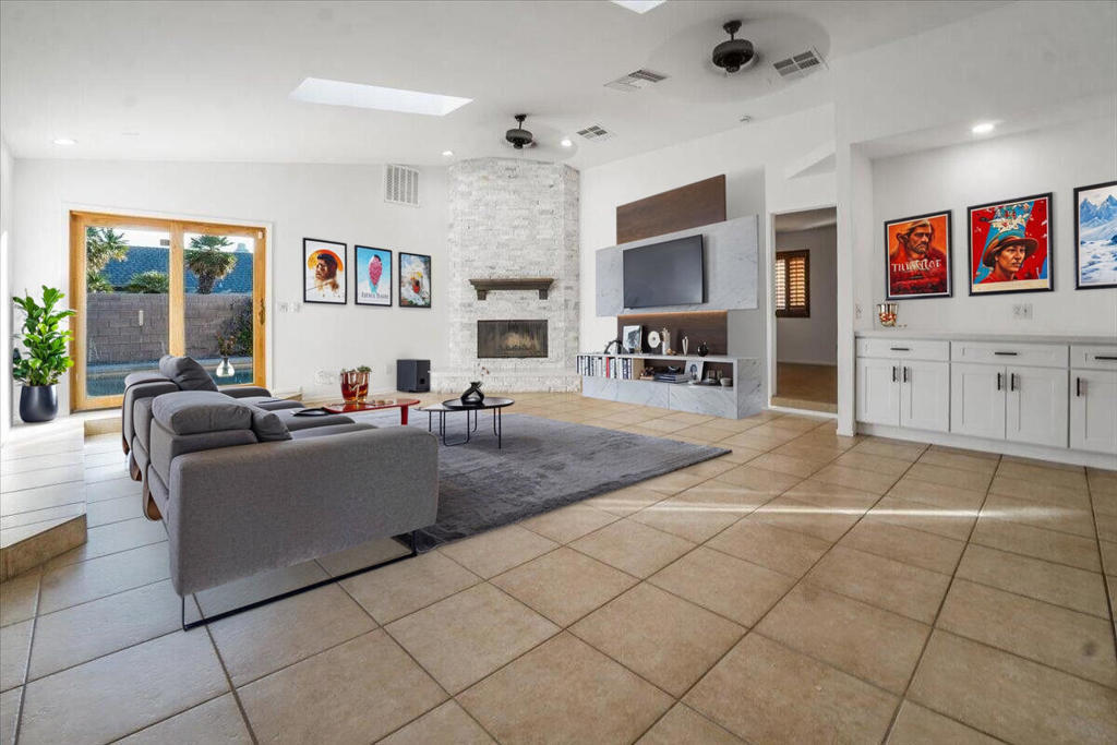 Photo of Listing #219125124DA