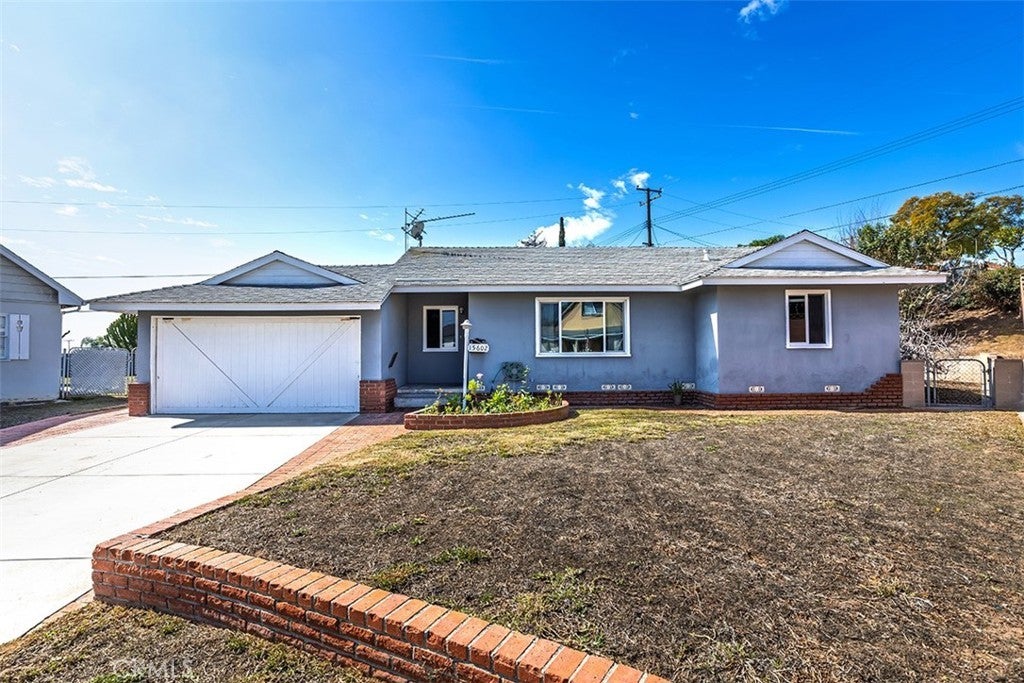 Photo of Listing #PW25037952