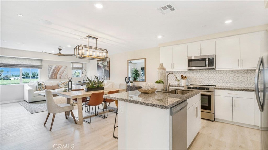 Photo of Listing #SW25038160