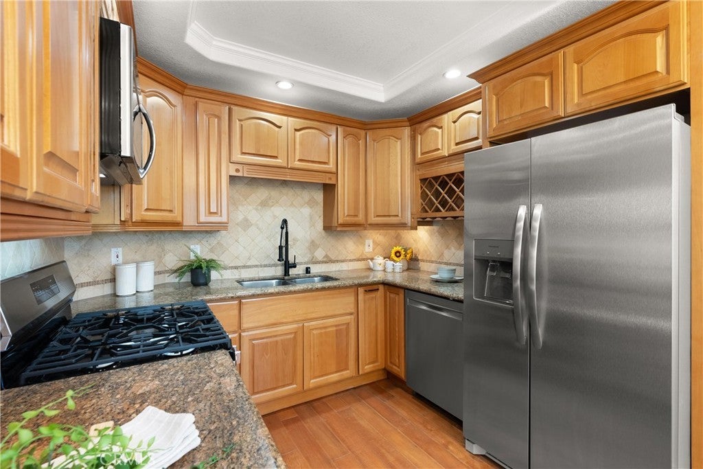 Photo of Listing #OC25038240