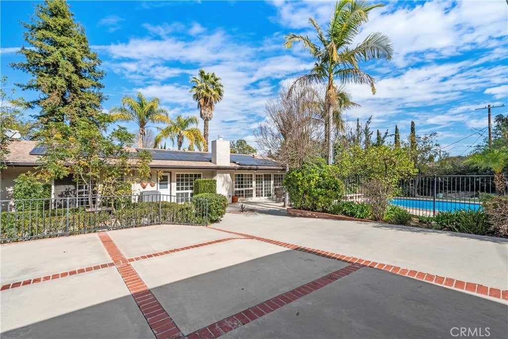 Photo of Listing #SR25038258