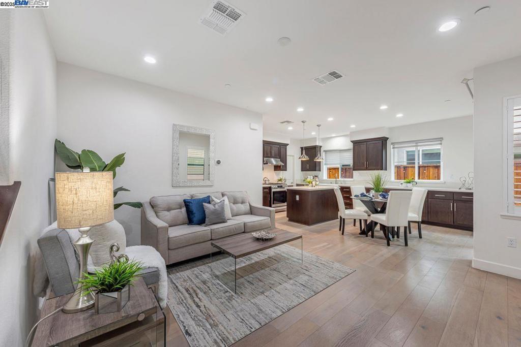 Photo of Listing #41086604