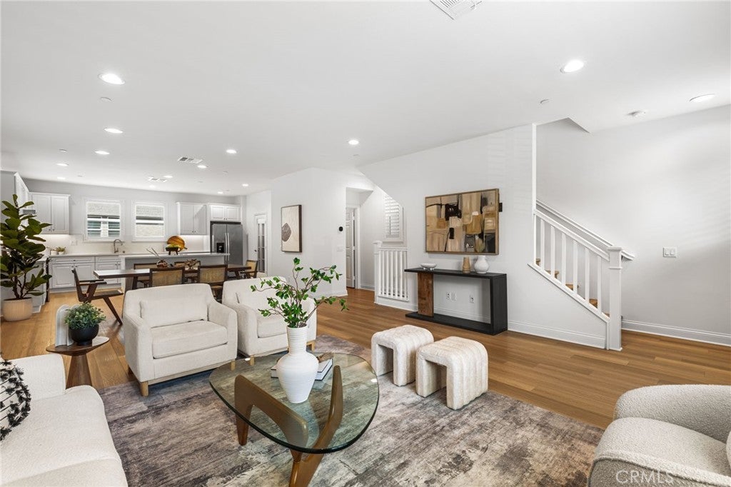 Photo of Listing #OC25036498