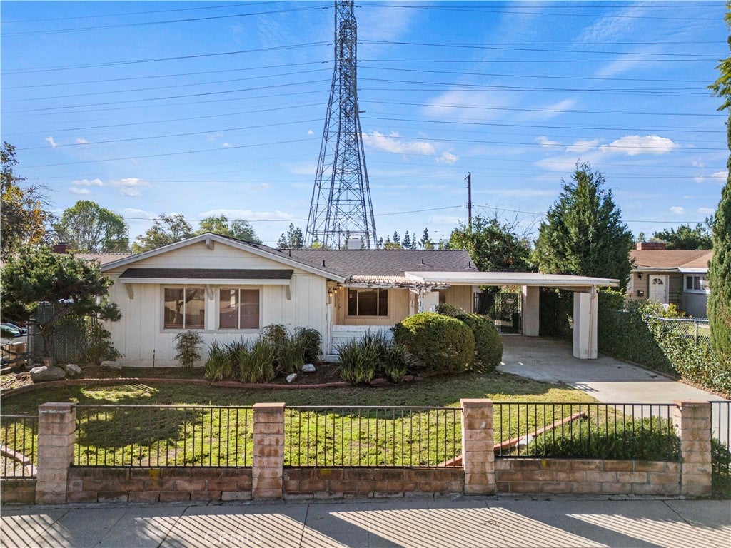 Photo of Listing #SR25038630