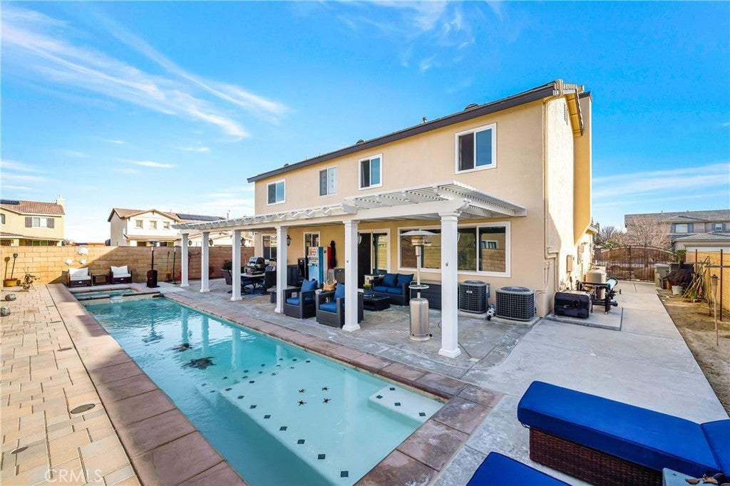 Photo of Listing #SR25038716