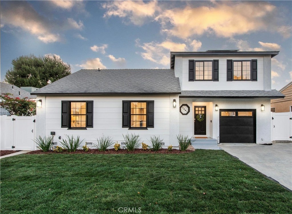 Photo of Listing #SR25037568