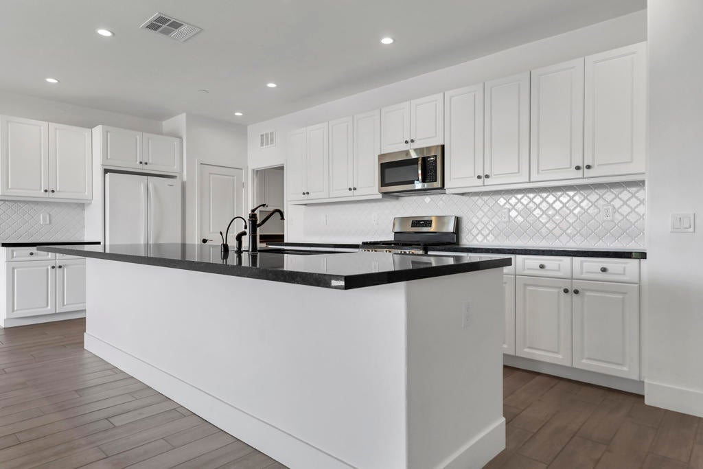 Photo of Listing #219125192DA