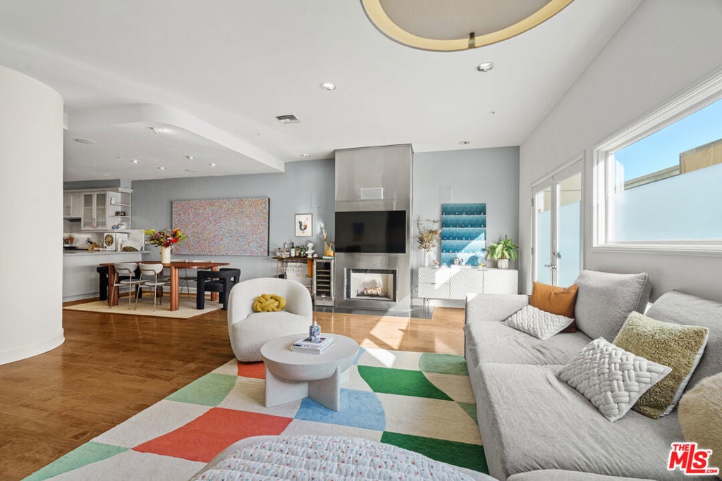 Photo of Listing #25501563