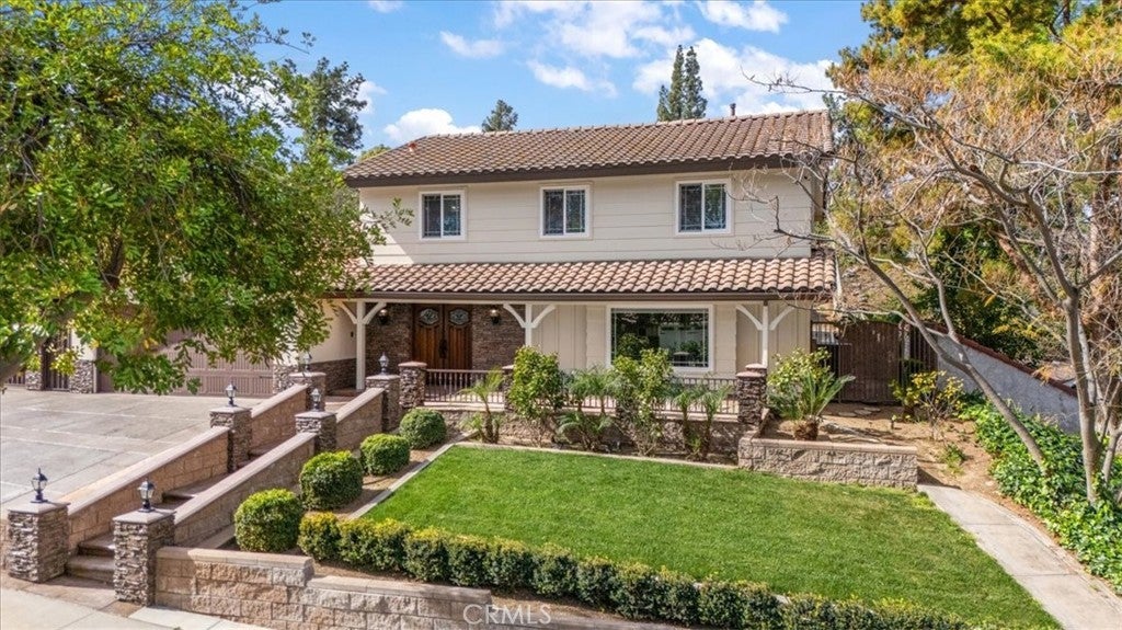 Photo of Listing #IV25034870