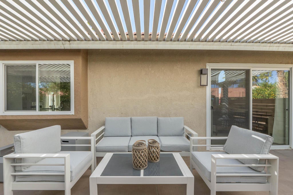 40798 Schafer Place, Palm Desert