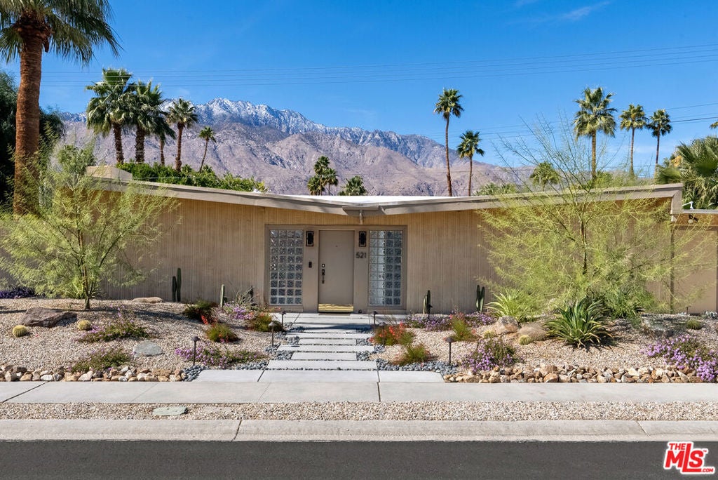 521 Monterey Road, Palm Springs