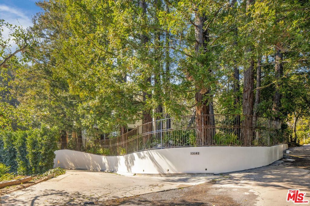 Photo of Listing #25501329