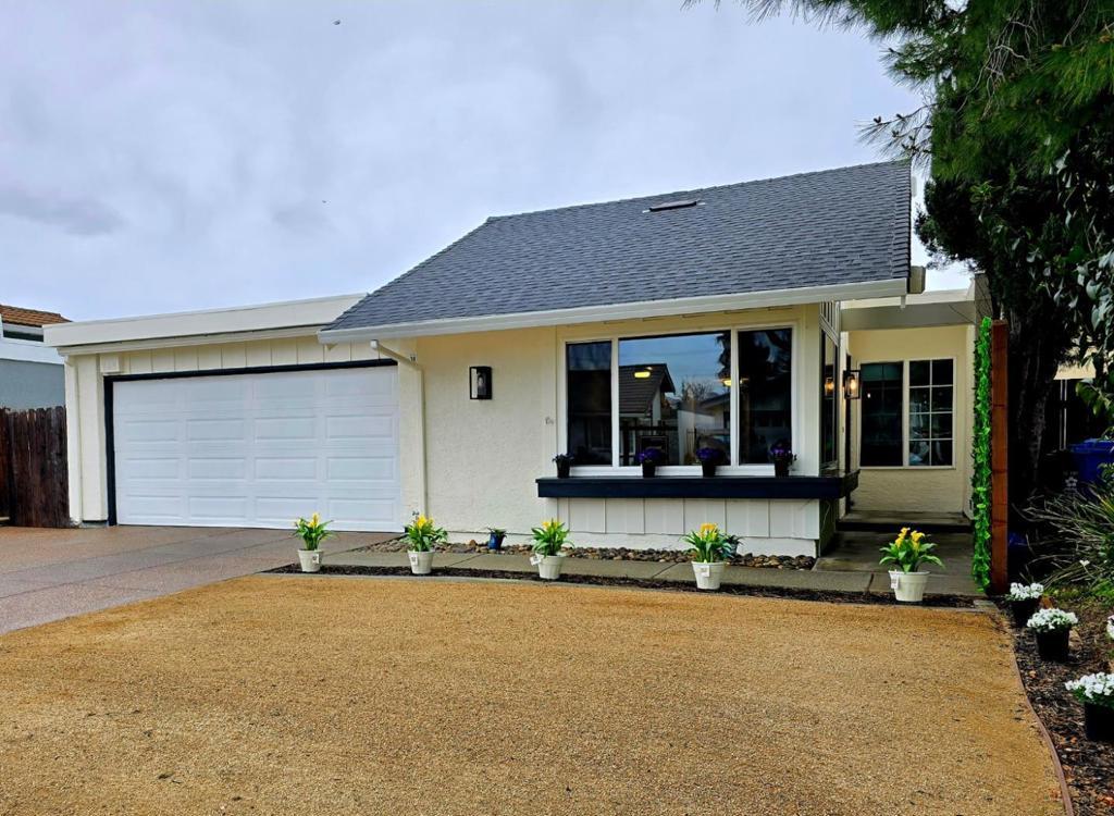 Photo of Listing #ML81994356