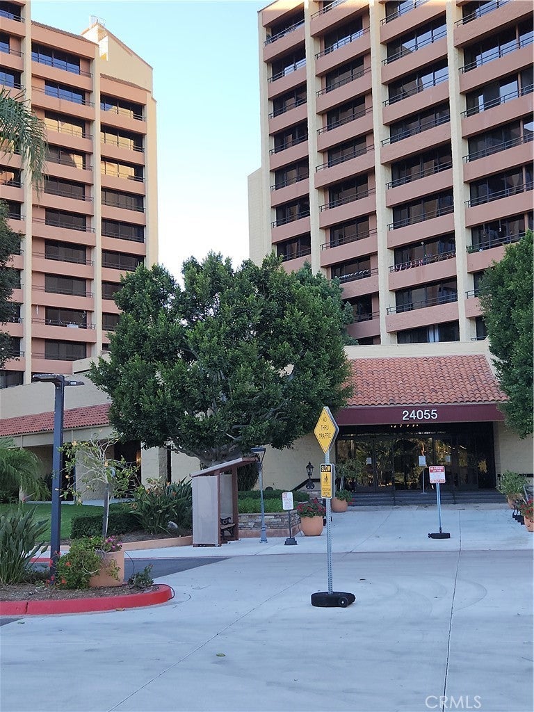 Photo of Listing #SR25039501