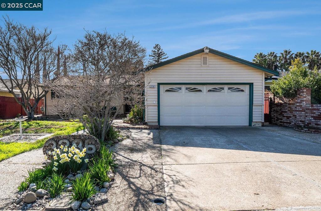 Photo of Listing #41086855