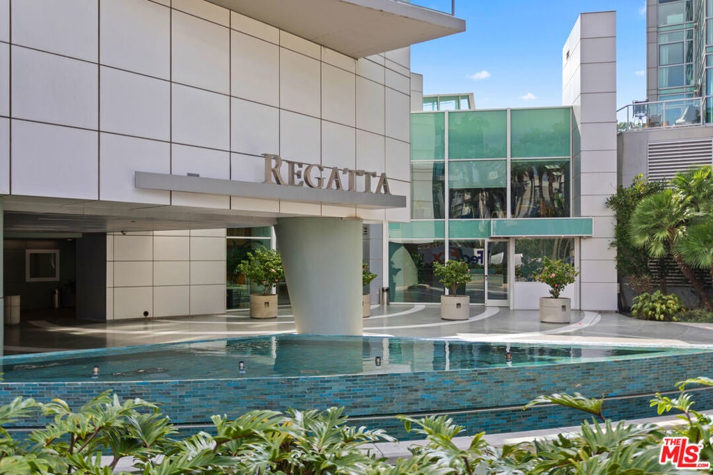 Photo of Listing #25499453