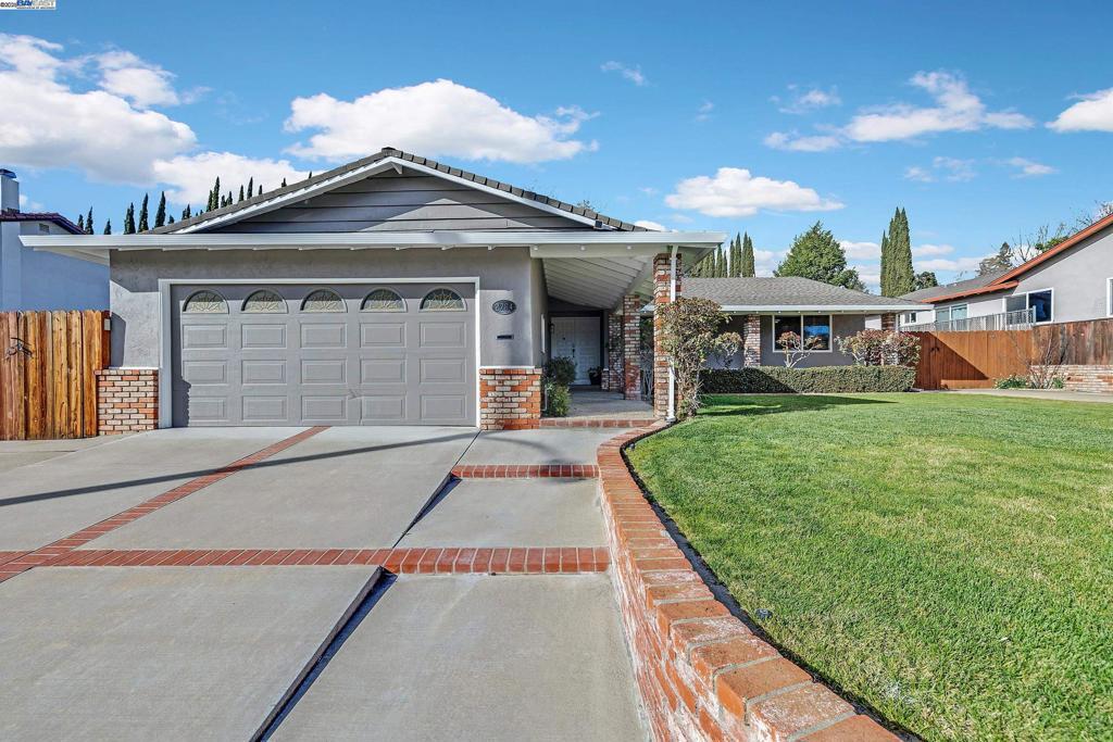 Photo of Listing #41086910