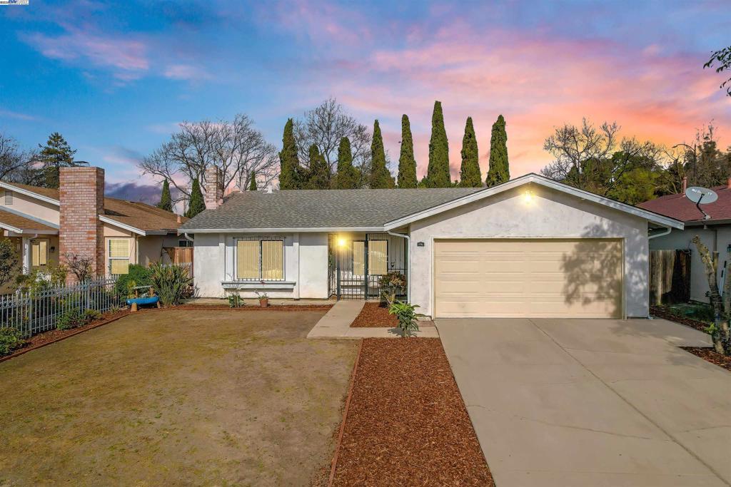 Photo of Listing #41086918