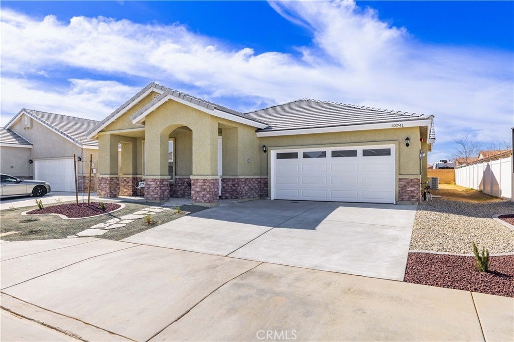 Photo of Listing #SR25039697