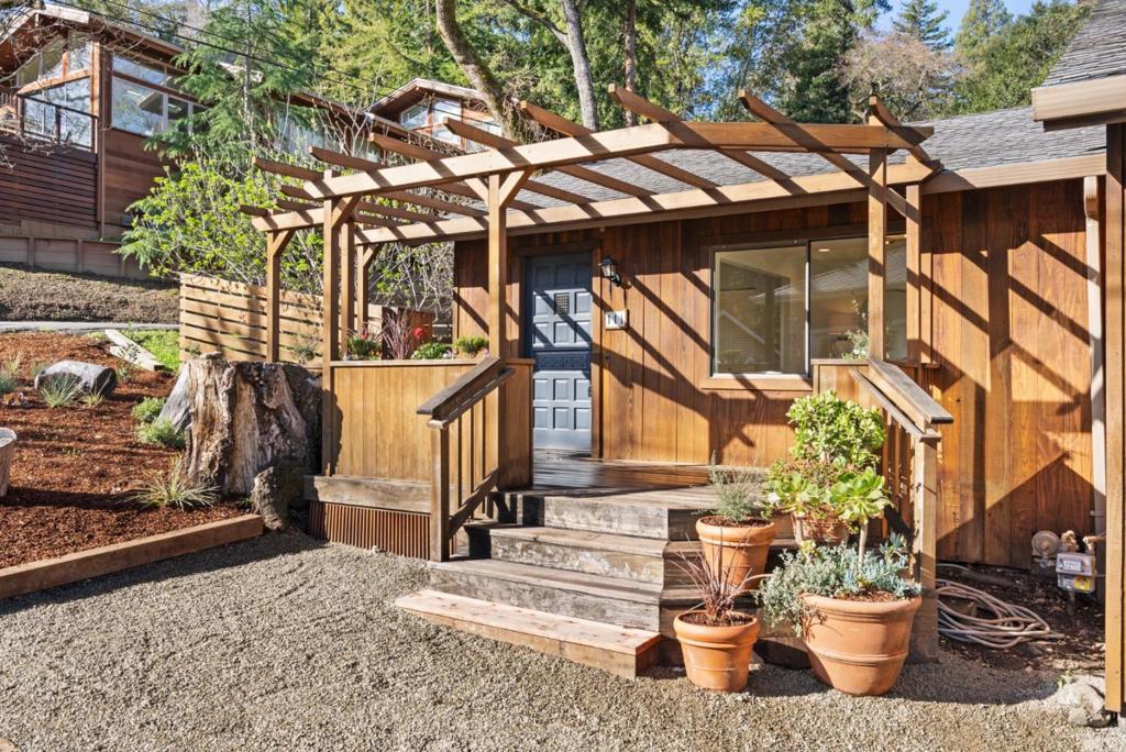 Photo of Listing #ML81995172