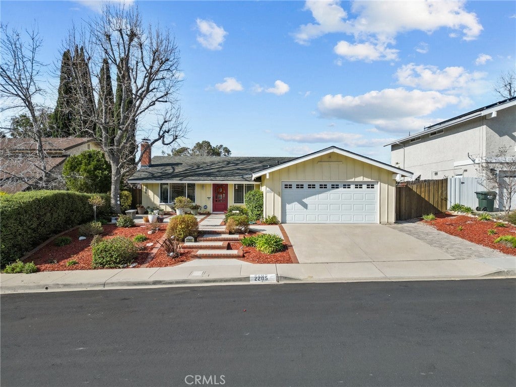 Photo of Listing #SR25037566