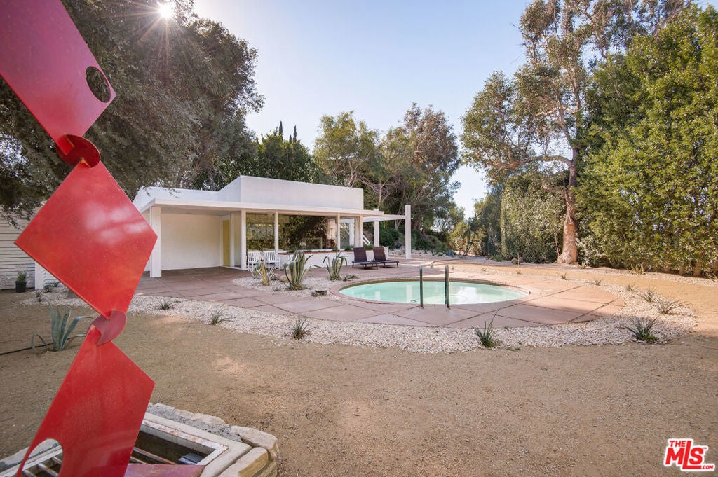 Photo of Listing #25500621