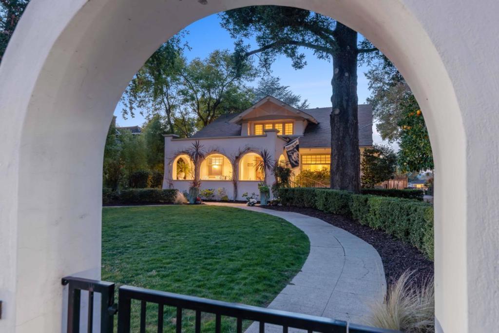 Photo of Listing #ML81992610