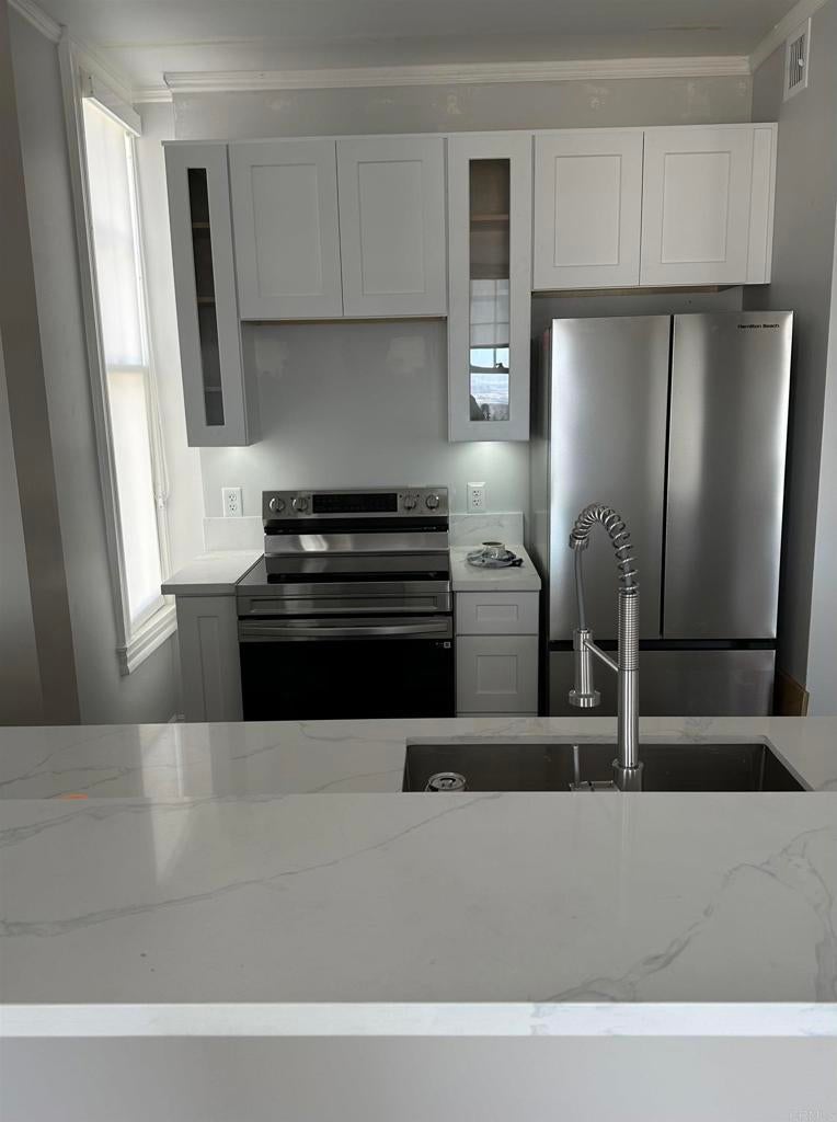 Photo of Listing #PTP2501398