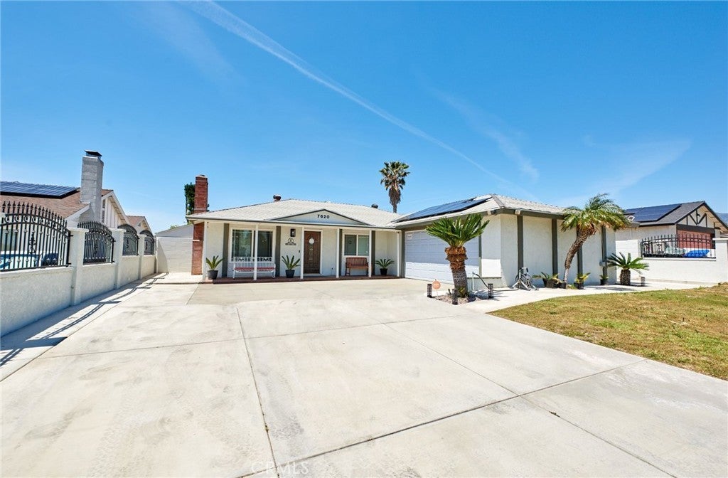 Photo of Listing #CV25040237