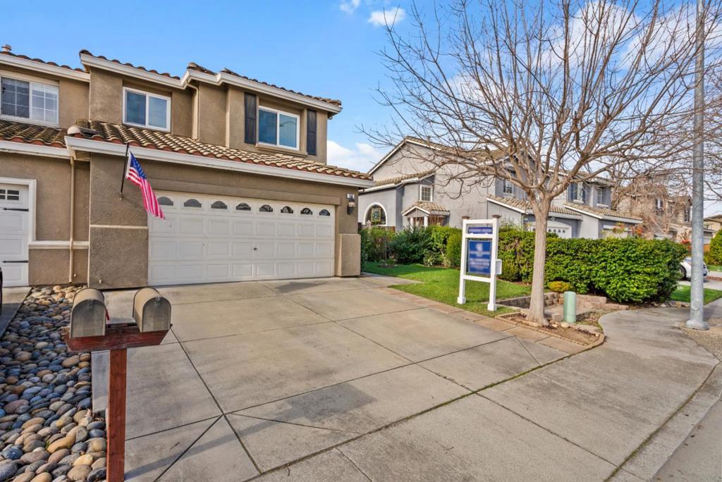 Photo of Listing #ML81995364