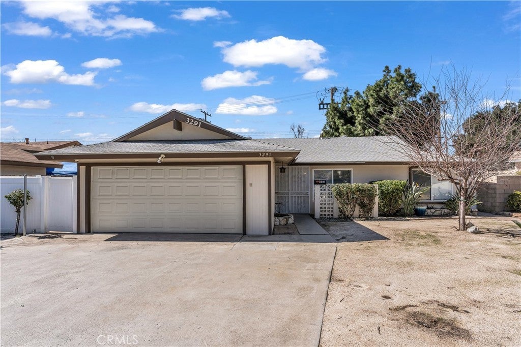 Photo of Listing #IV25041793