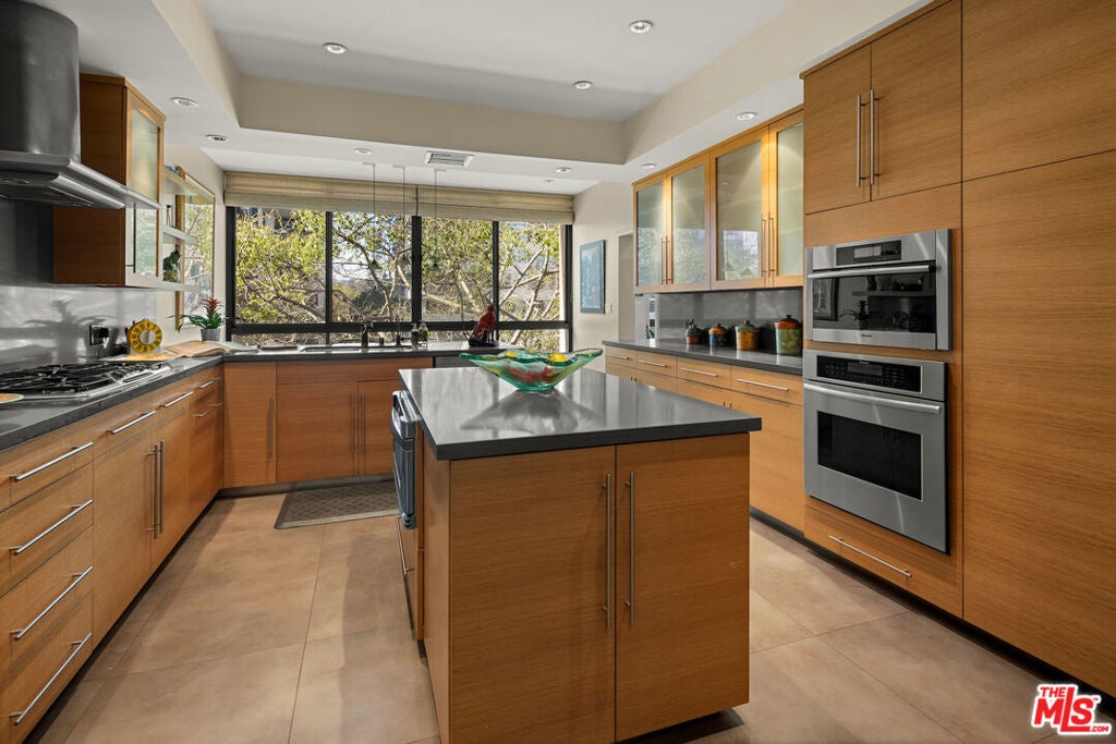 Photo of Listing #25502731