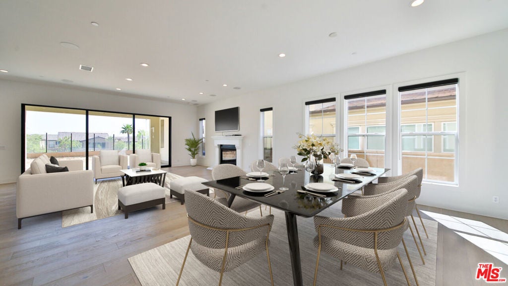 Photo of Listing #25503305