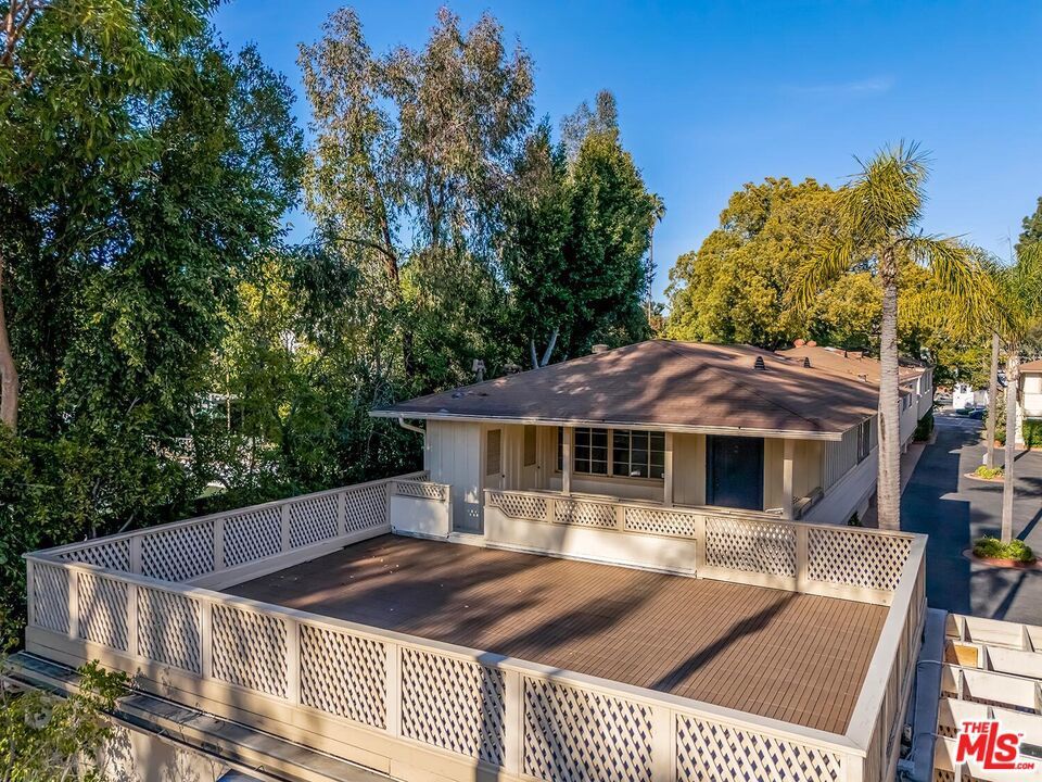 Photo of Listing #25503321