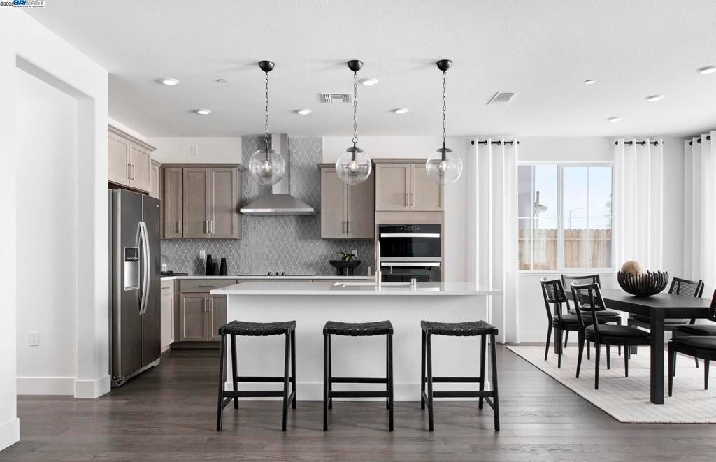 Photo of Listing #41087209