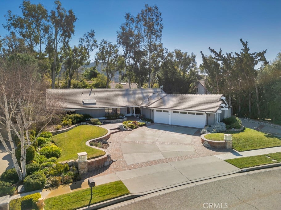 Photo of Listing #SR25020492