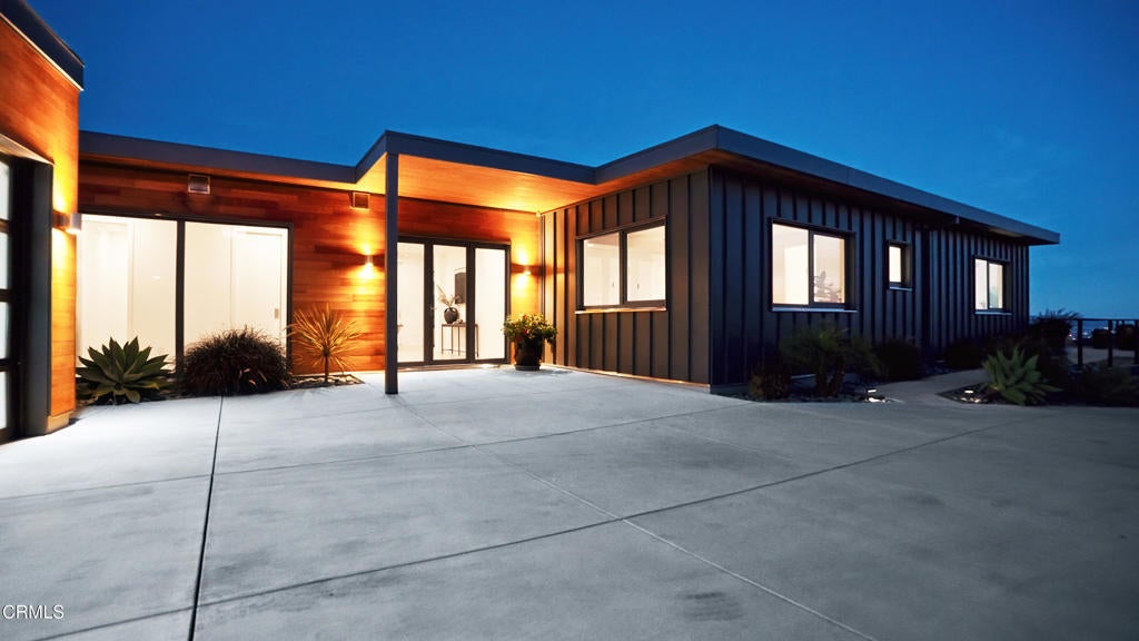 Photo of Listing #V1-28329