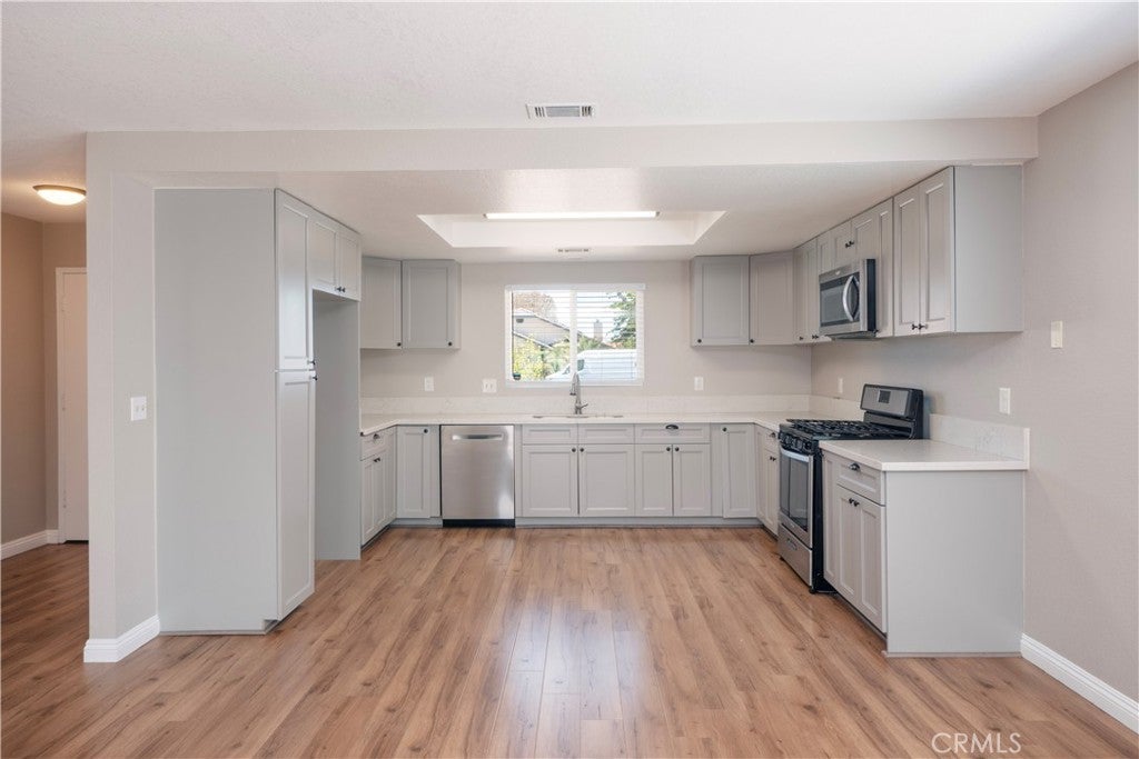 Photo of Listing #IV25042627