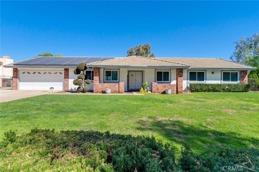 Photo of Listing #IV25042488