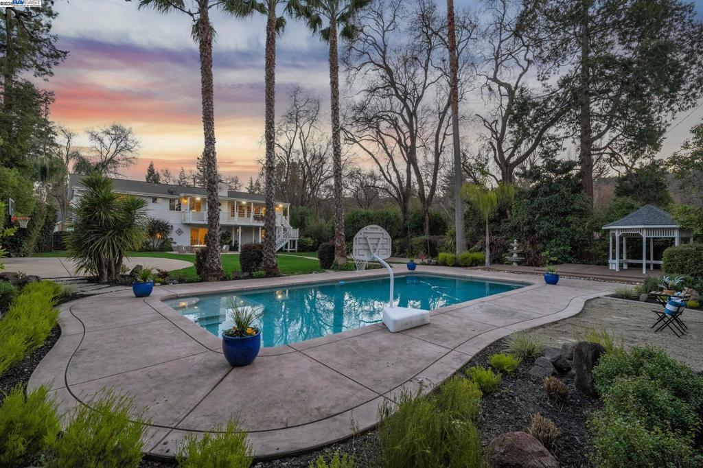 Photo of Listing #41087327