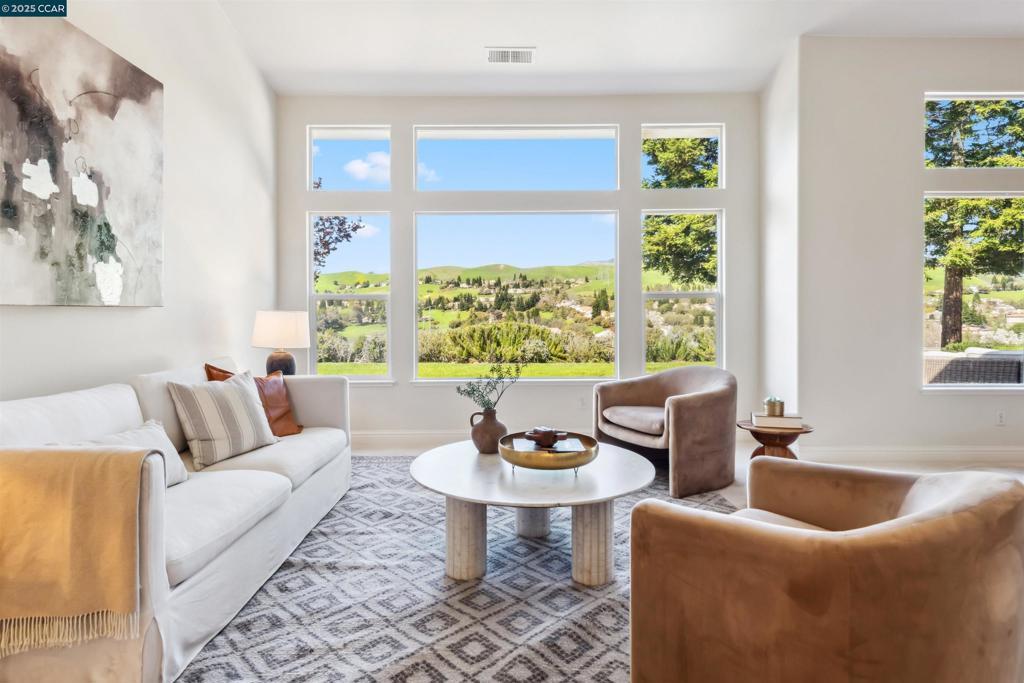 Photo of Listing #41087355