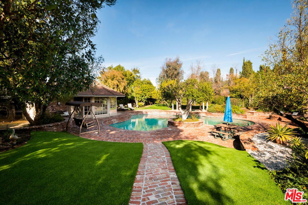 Photo of Listing #25502909