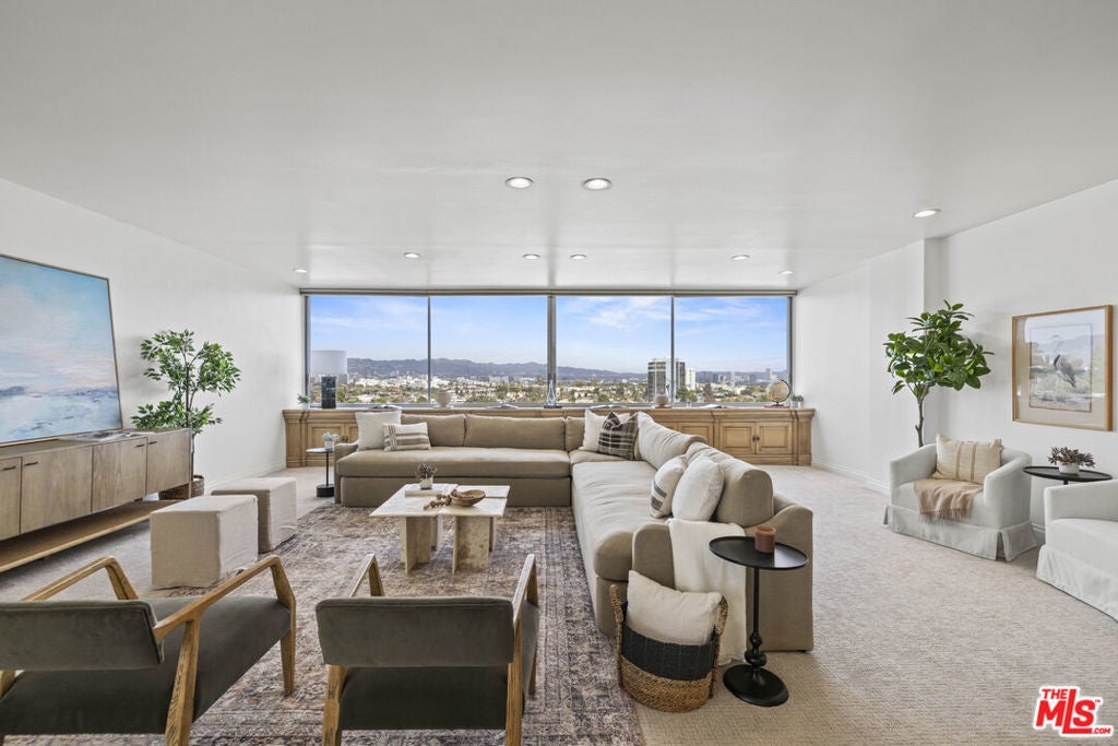 Photo of Listing #25503633