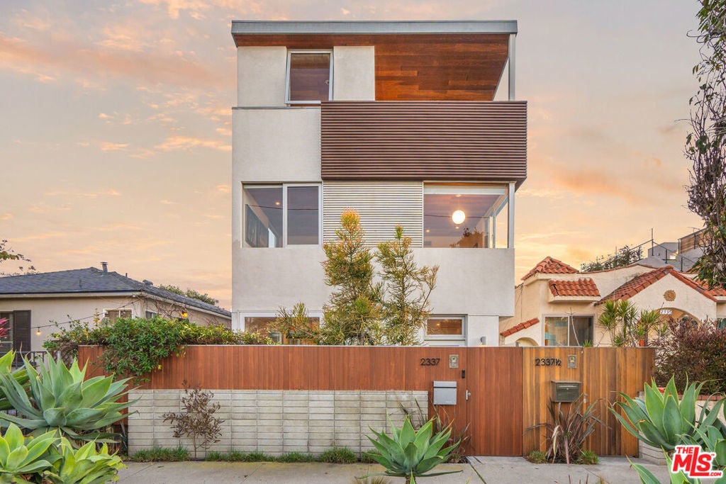 Photo of Listing #25502231