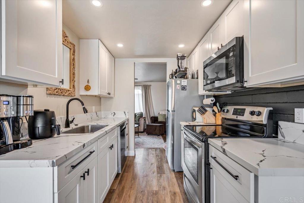 Photo of Listing #PTP2501470