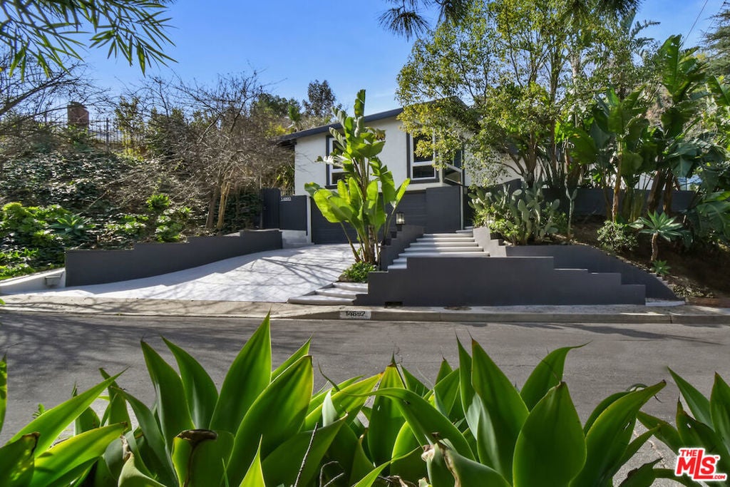 Photo of Listing #25504149