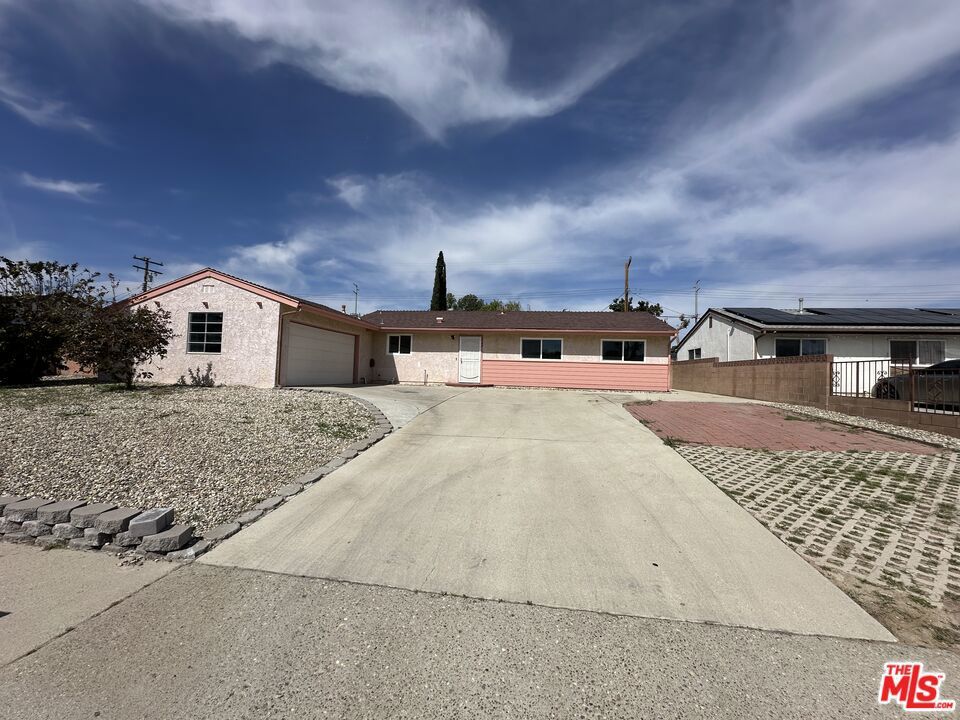 Photo of Listing #25503351