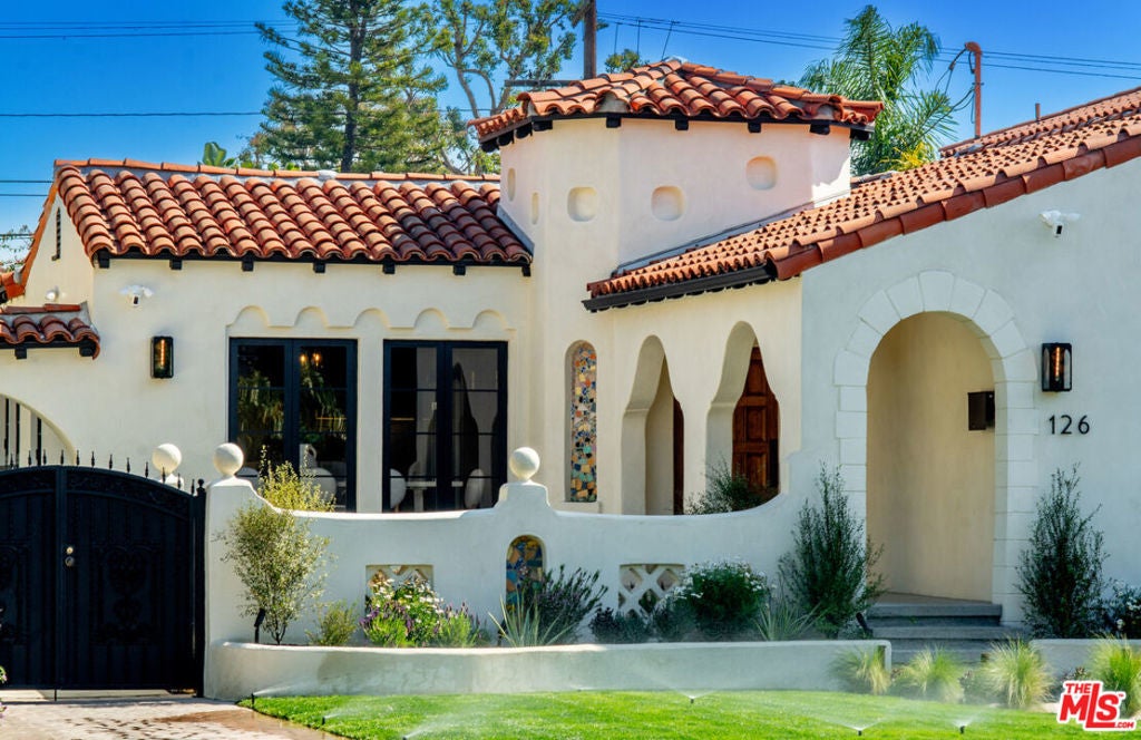 Photo of Listing #25479527